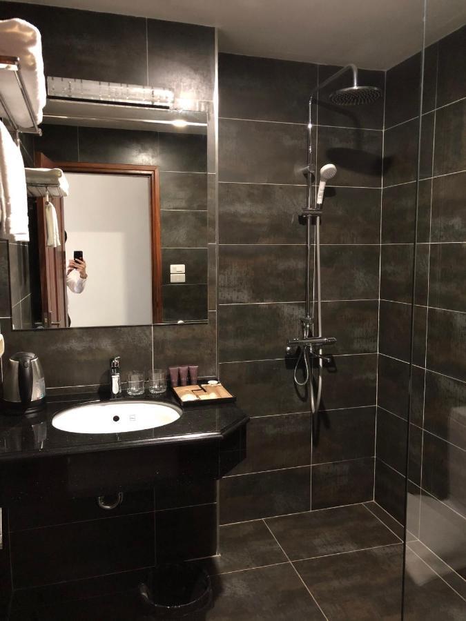 Moc Hoang Hotel Hanoi Kültér fotó